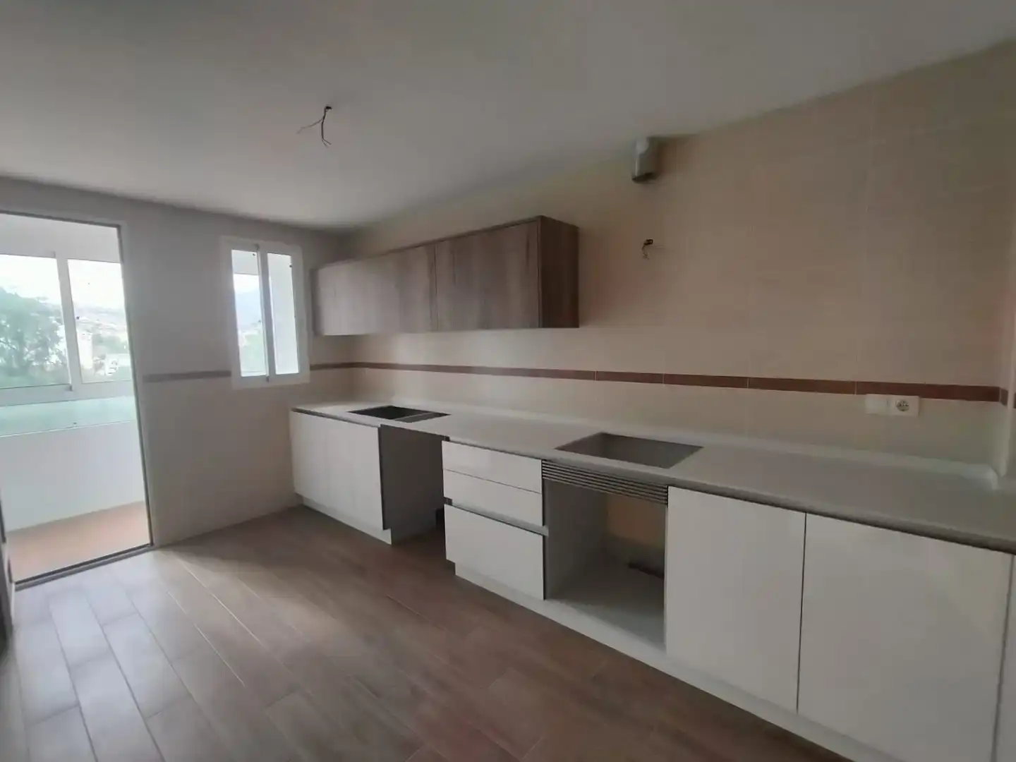Cocina de Dúplex en venta en Elda con Calefacción, Trastero y Balcón