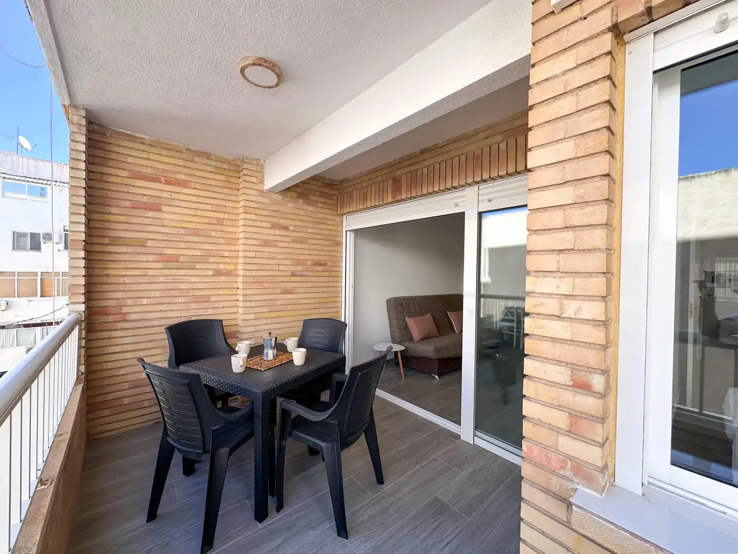 Terrace of Flat for rent in Torrevieja  with Air Conditioner, Terrace and Furnished