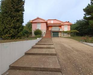 Vista exterior de Casa o xalet en venda en Folgoso de la Ribera amb Terrassa