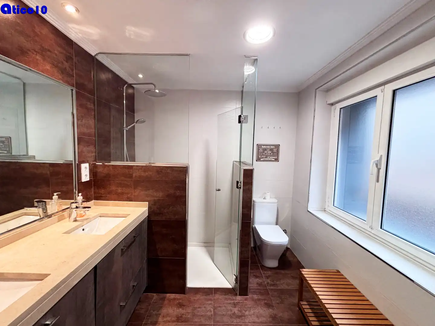 Bathroom of Flat for sale in Oviedo   with Heating, Storage room and Furnished