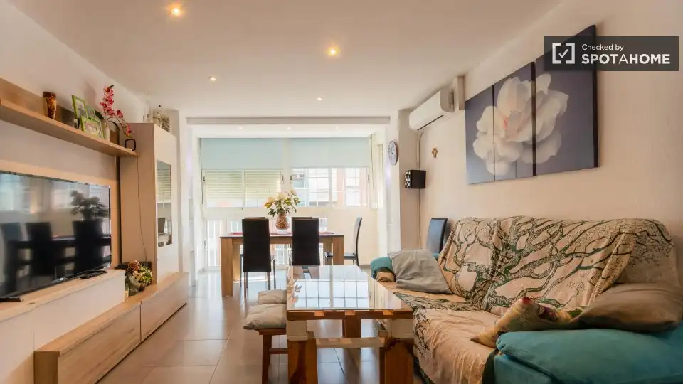 Living room of Flat for rent in Valencia  with Air Conditioner, Heating and Furnished