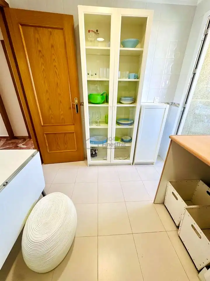 Cuina de Pis en venda en Benidorm amb Terrassa, Moblat i Piscina comunitària