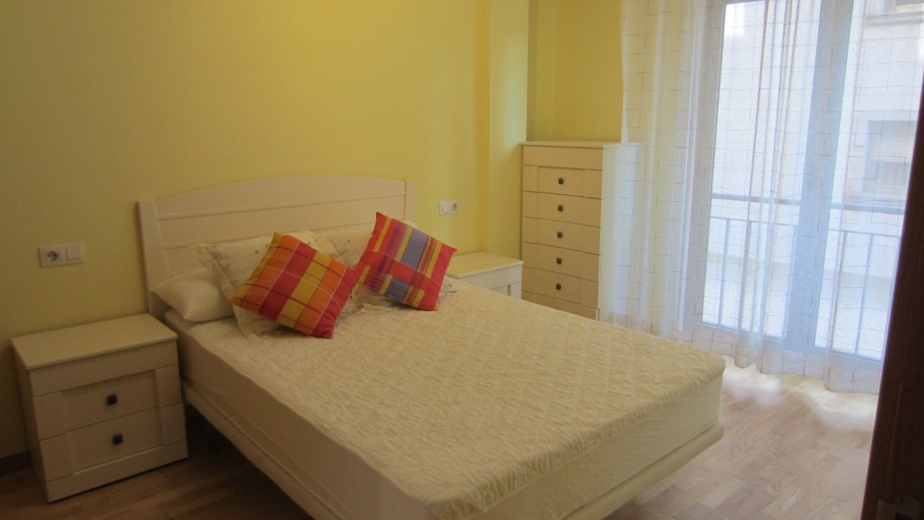 Habitación de Estudio de alquiler en Ames con Calefacción, Parquet y Trastero