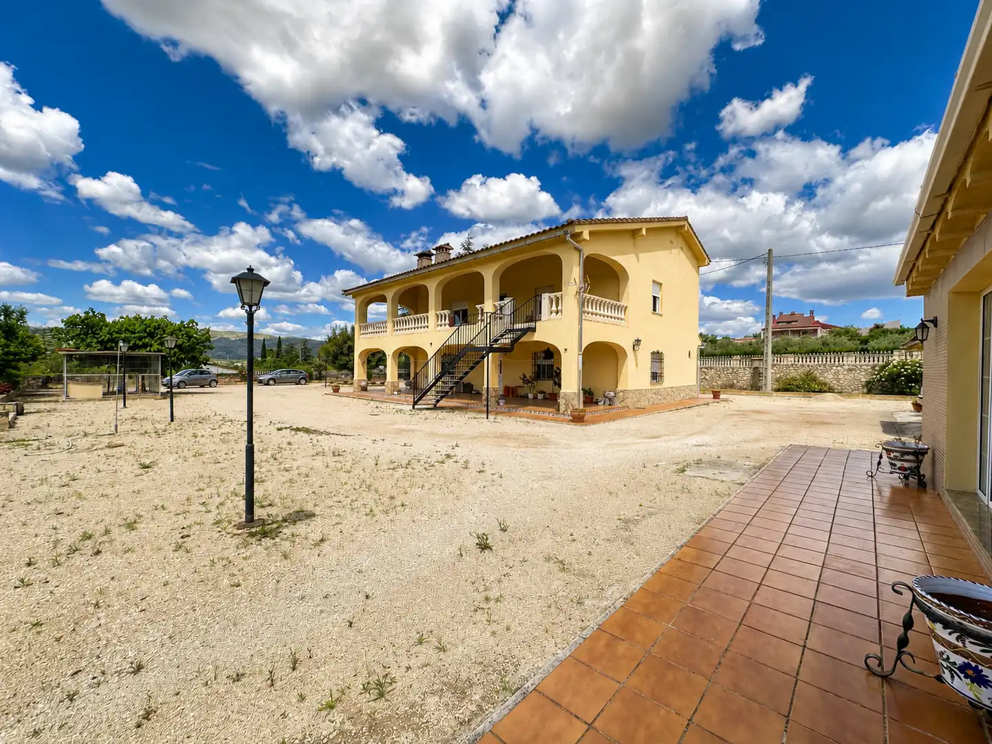 Vista exterior de Casa o chalet en venta en Agullent con Calefacción, Jardín privado y Terraza