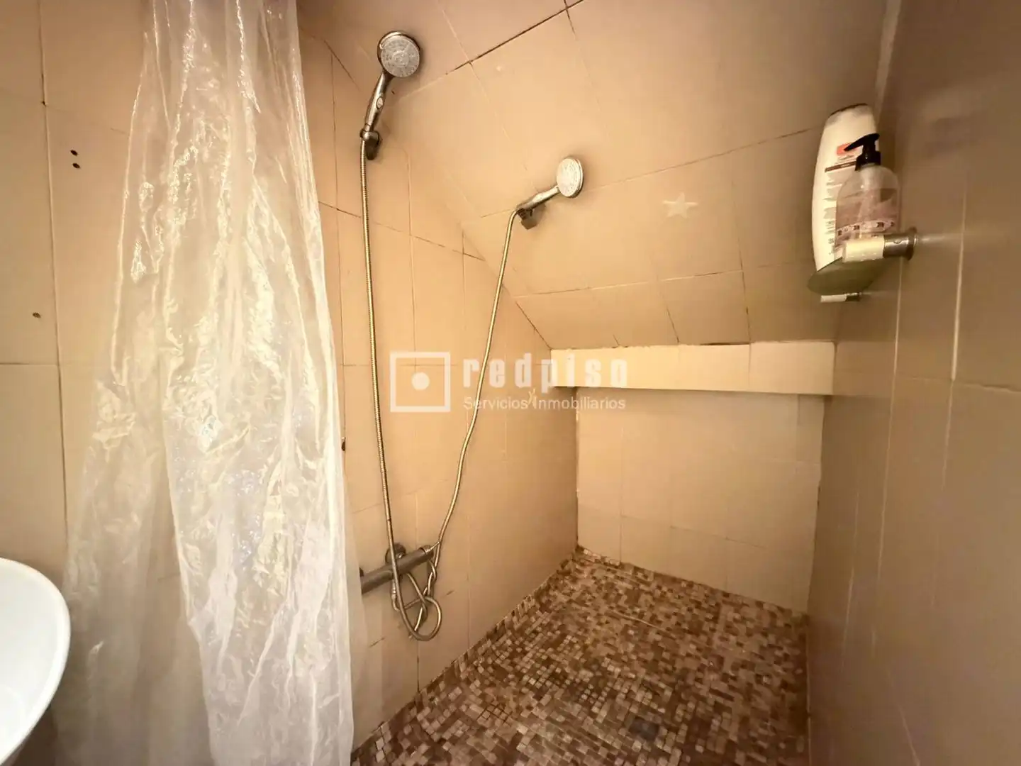 Badezimmer von Wohnung zur Miete in Madrid mit Klimaanlage, Heizung und Terrasse