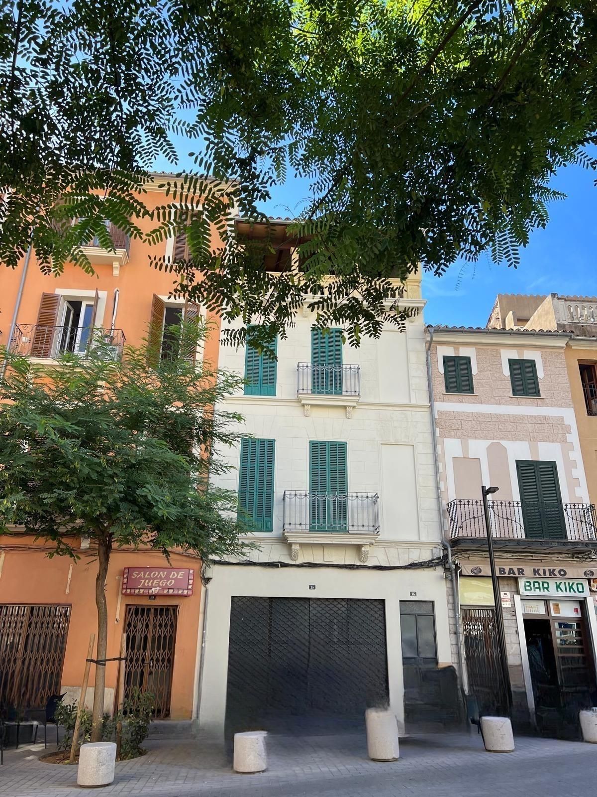 Exterior view of Building for sale in Inca