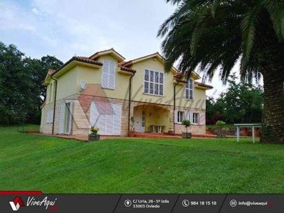 Exterior view of House or chalet for sale in Oviedo   with Storage room and Balcony