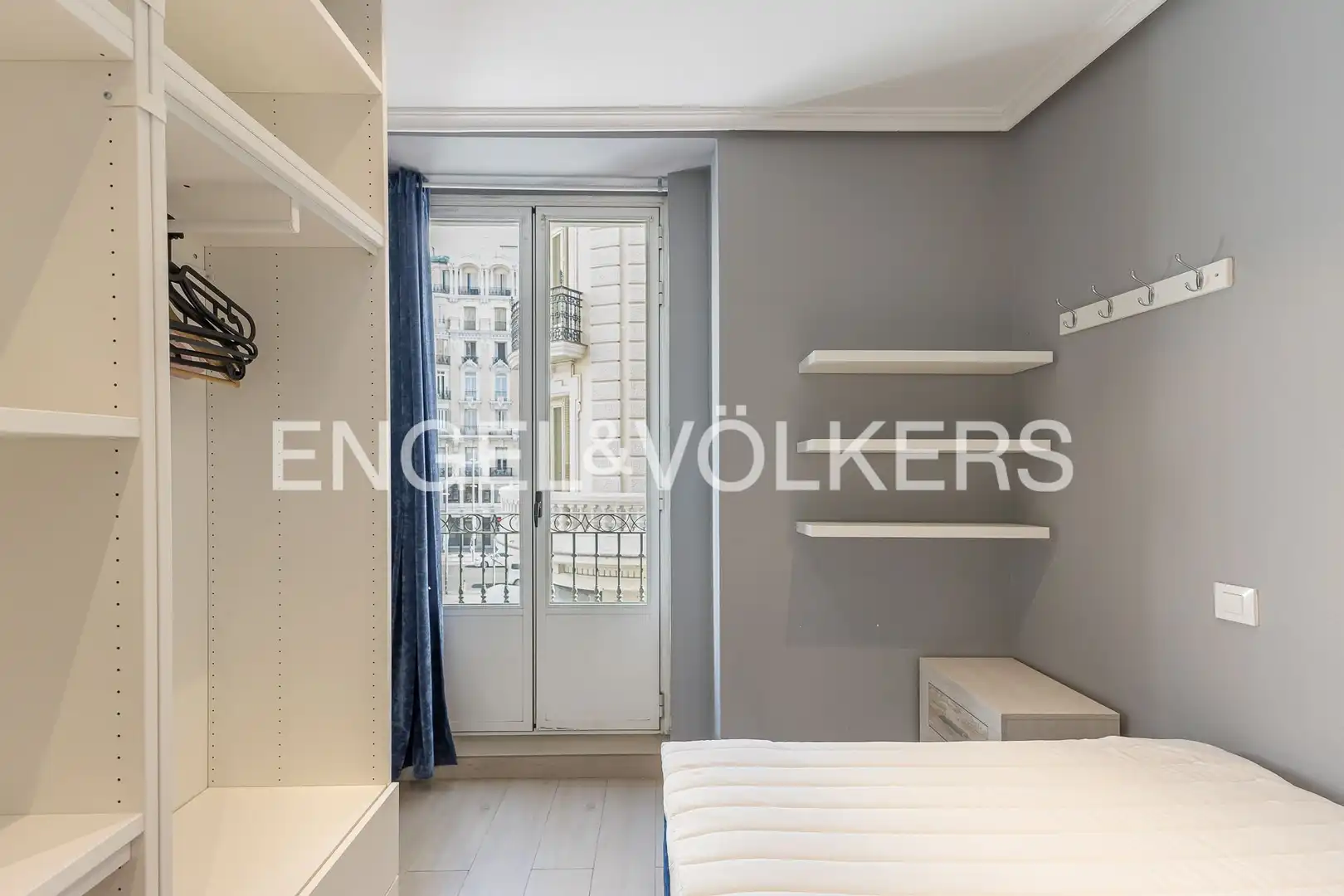 Bedroom of Flat for sale in Madrid  with Air Conditioner, Heating and Parquet flooring