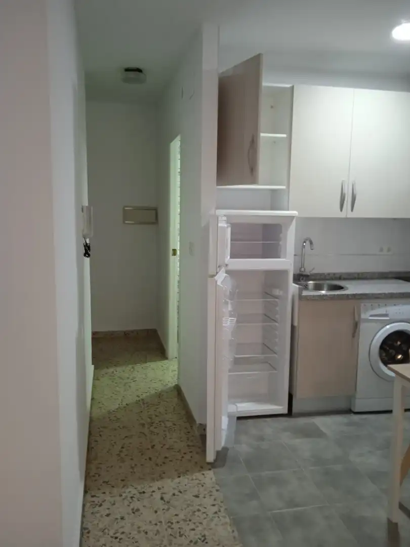 Kitchen of Apartments for rent in Granada  with Heating, Furnished and Washing machine