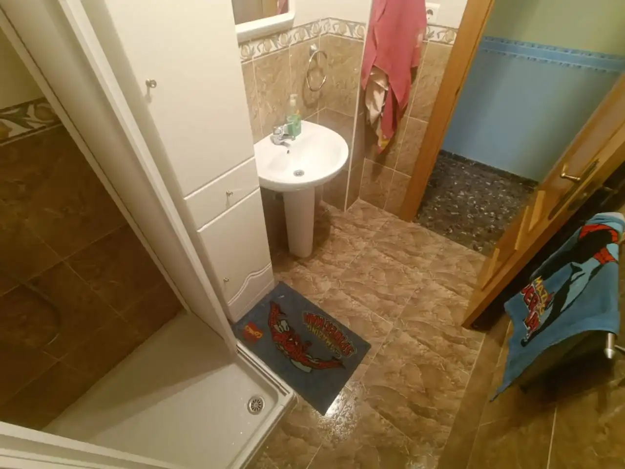 Bany de Casa o xalet en venda en Villanueva Mesía amb Jardí privat, Terrassa i Moblat