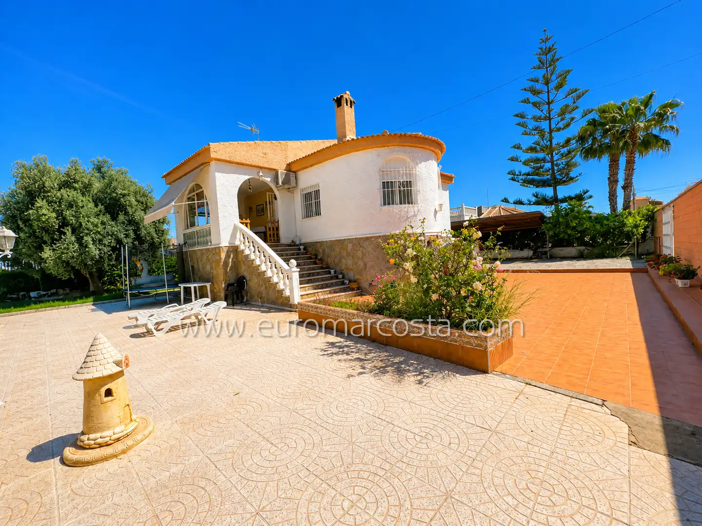 Chalet con piscina en venta en Calle Debussy, imagen 3