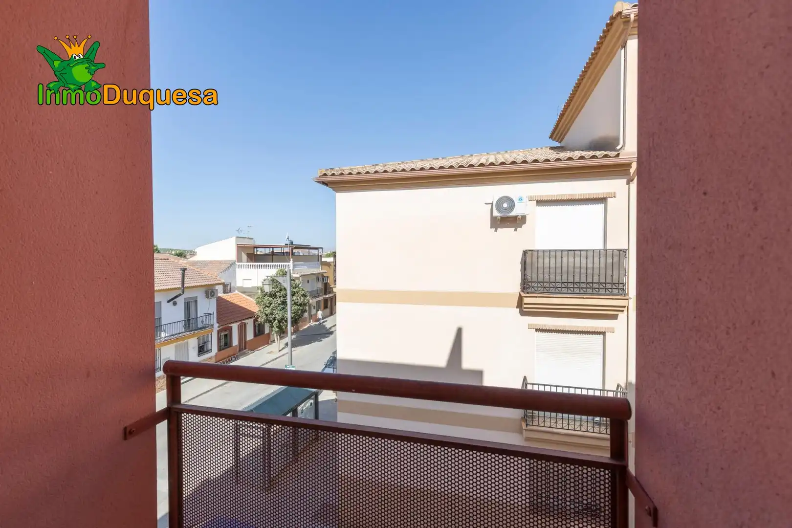 Außenansicht von Wohnung zum Verkauf in Cijuela mit Klimaanlage, Terrasse und Balkon