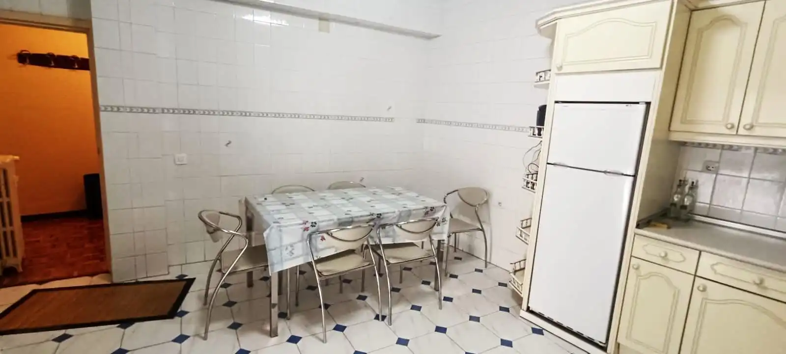 Cuina de Pis en venda en Zamora Capital  amb Calefacció i Parquet