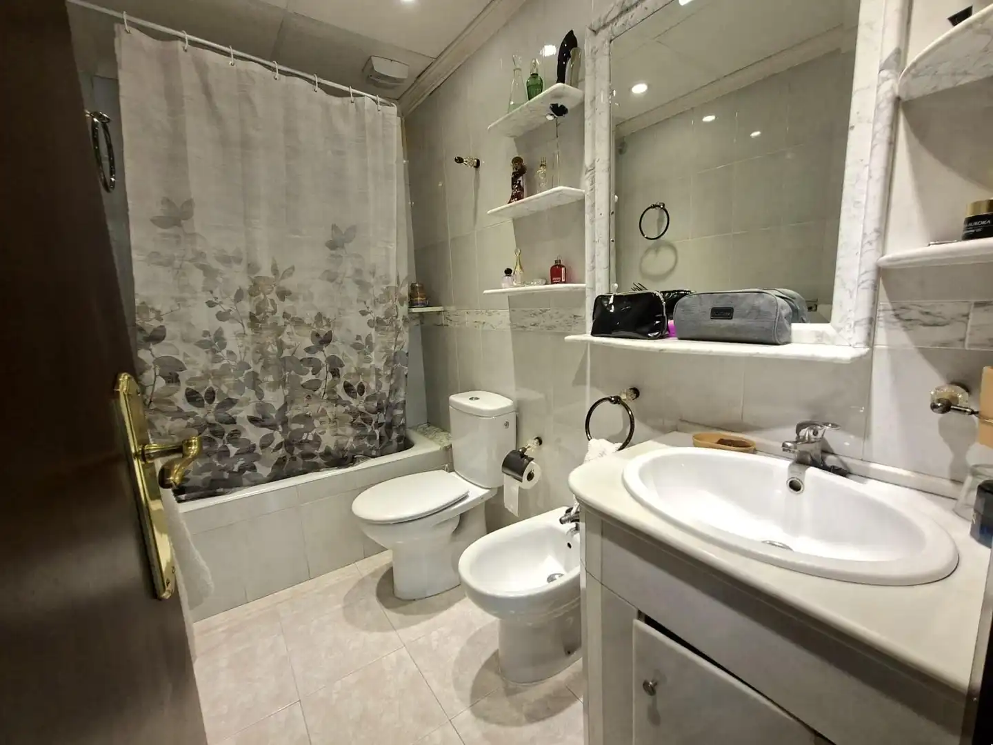 Baño de Piso en venta en Cúllar Vega