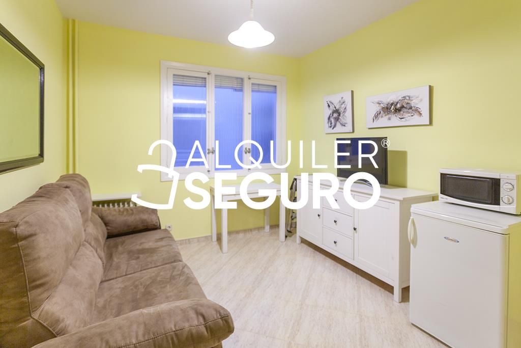 Dormitori de Estudi de lloguer en  Madrid Capital amb Calefacció i Moblat