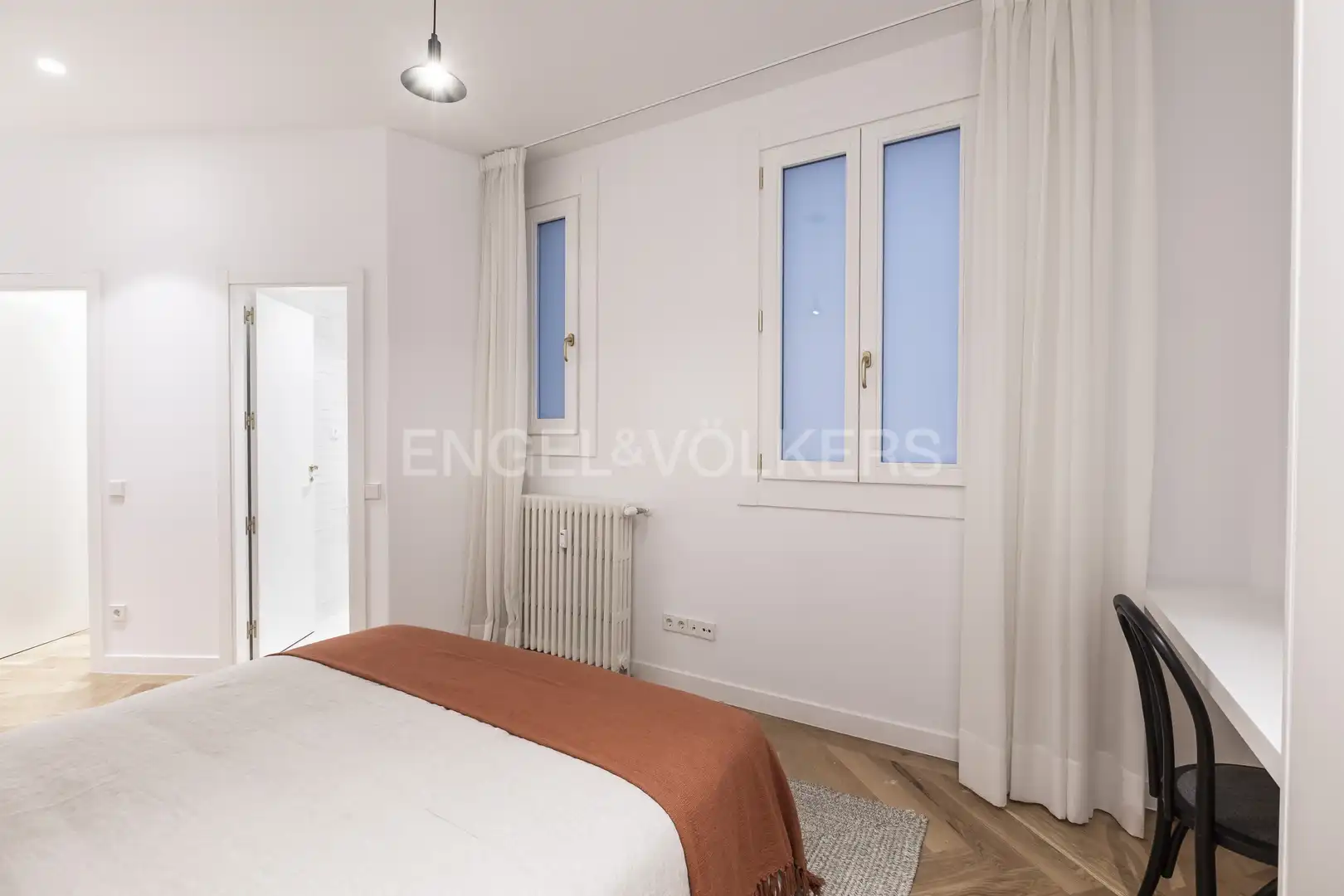 Schlafzimmer von Wohnung zum Verkauf in Madrid mit Klimaanlage, Heizung und Möbliert