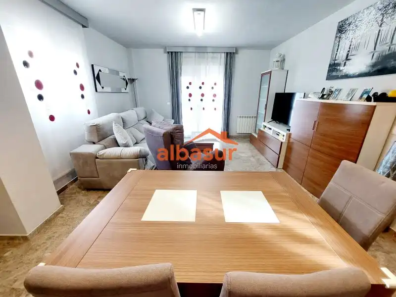 Sala de estar de Casa adosada en venta en Córdoba con Aire acondicionado, Calefacción y Terraza