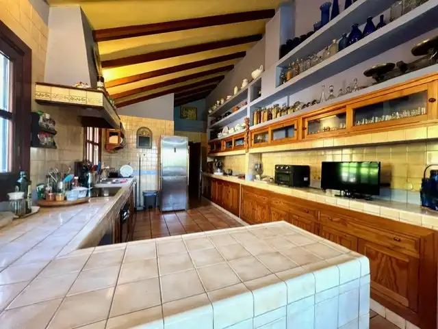 Cocina de Casa o chalet en venta en Marbella con Aire acondicionado, Calefacción y Jardín privado