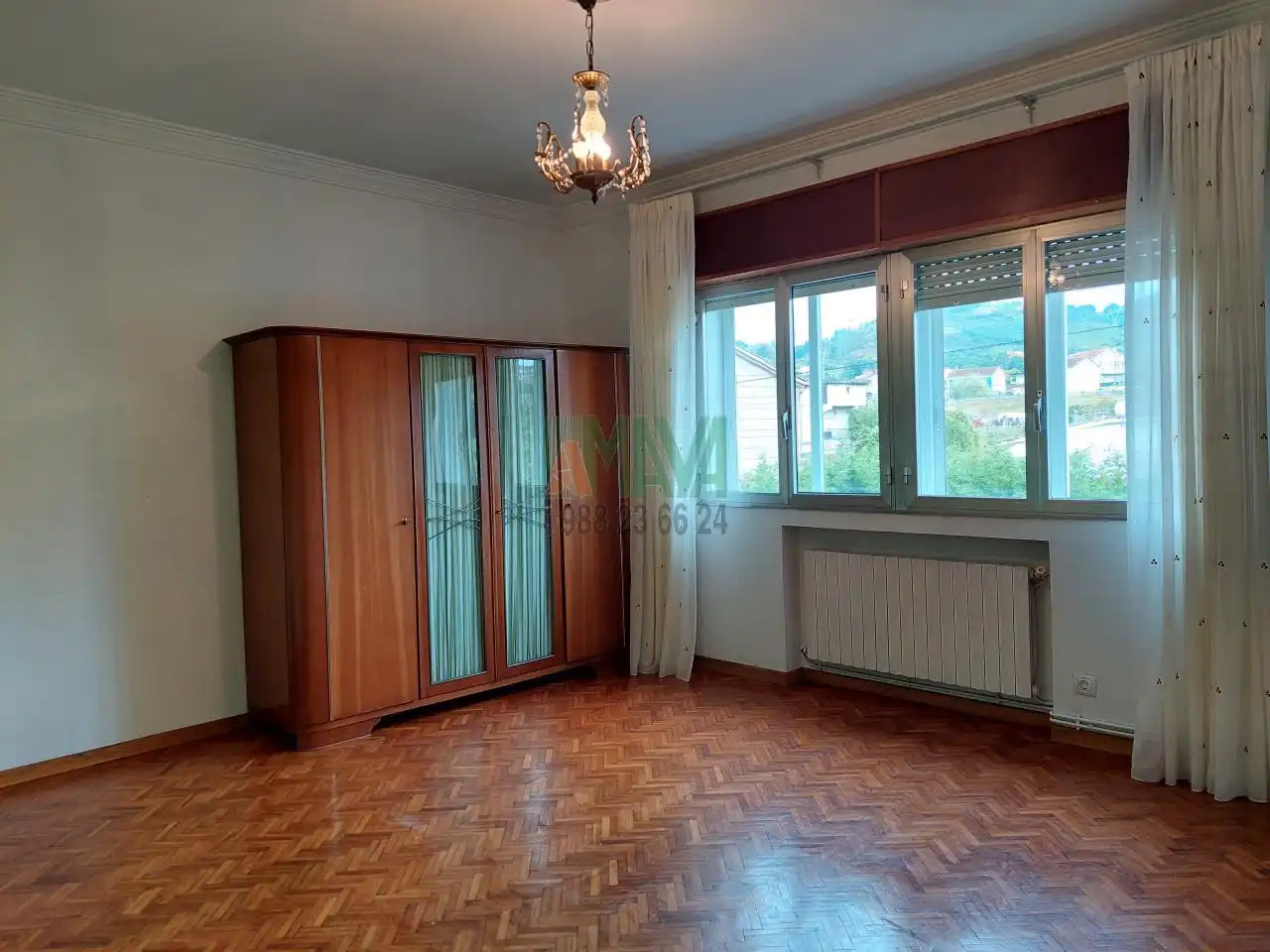 Habitación de Casa o chalet en venta en Ourense Capital  con Calefacción y Jardín privado