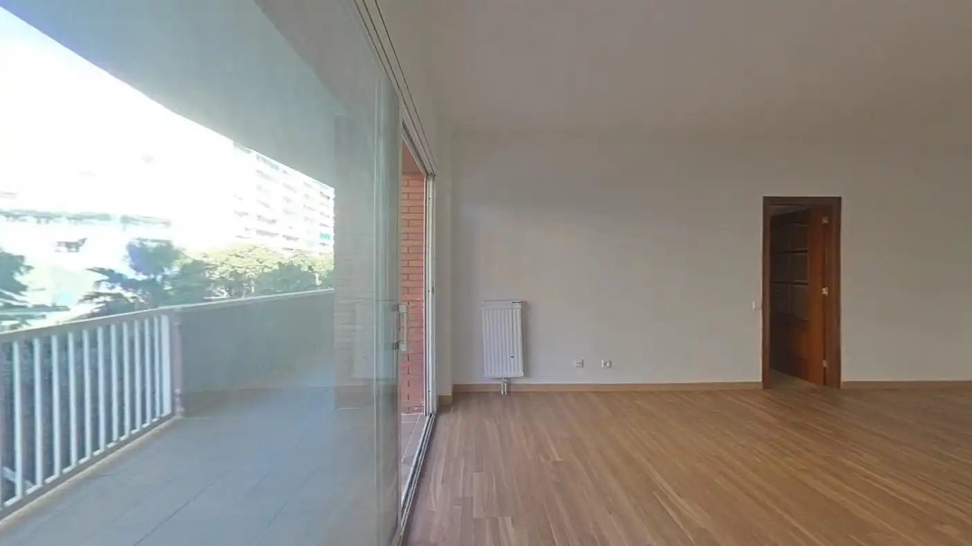 Habitación de Piso en venta en Barcelona con Calefacción
