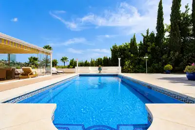 Xalet amb piscina en venda a Elviria - Cabopino, imagen 2