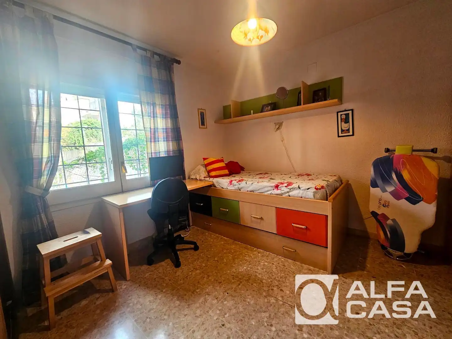 Dormitori de Casa o xalet en venda en Pineda de Mar amb Aire condicionat, Calefacció i Jardí privat