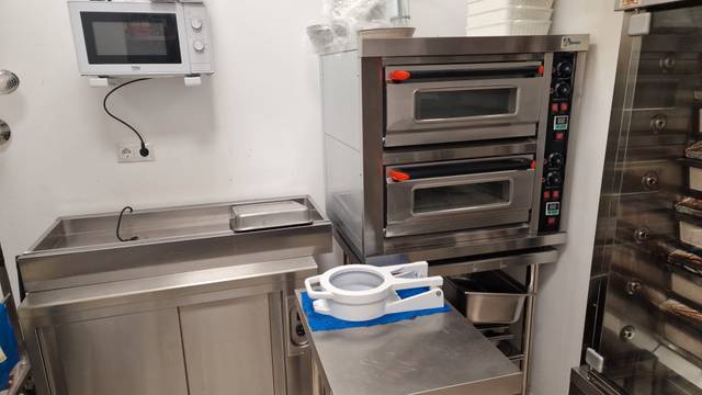 Local comercial en Alquiler en Calle Benigno Granizo, 7 en Estación