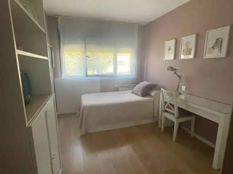 Habitación de Piso en venta en Pinto con Aire acondicionado, Jardín privado y Piscina