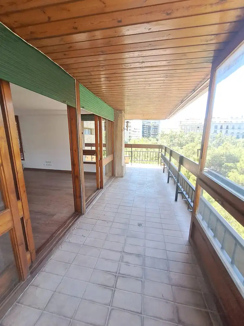 Terrace of Flat for rent in Barcelona  with Air Conditioner, Heating and Parquet flooring