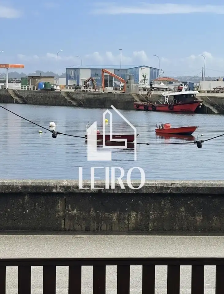 Commercial properties for sale in A Illa de Arousa   with Air Conditioner, Heating and Furnished