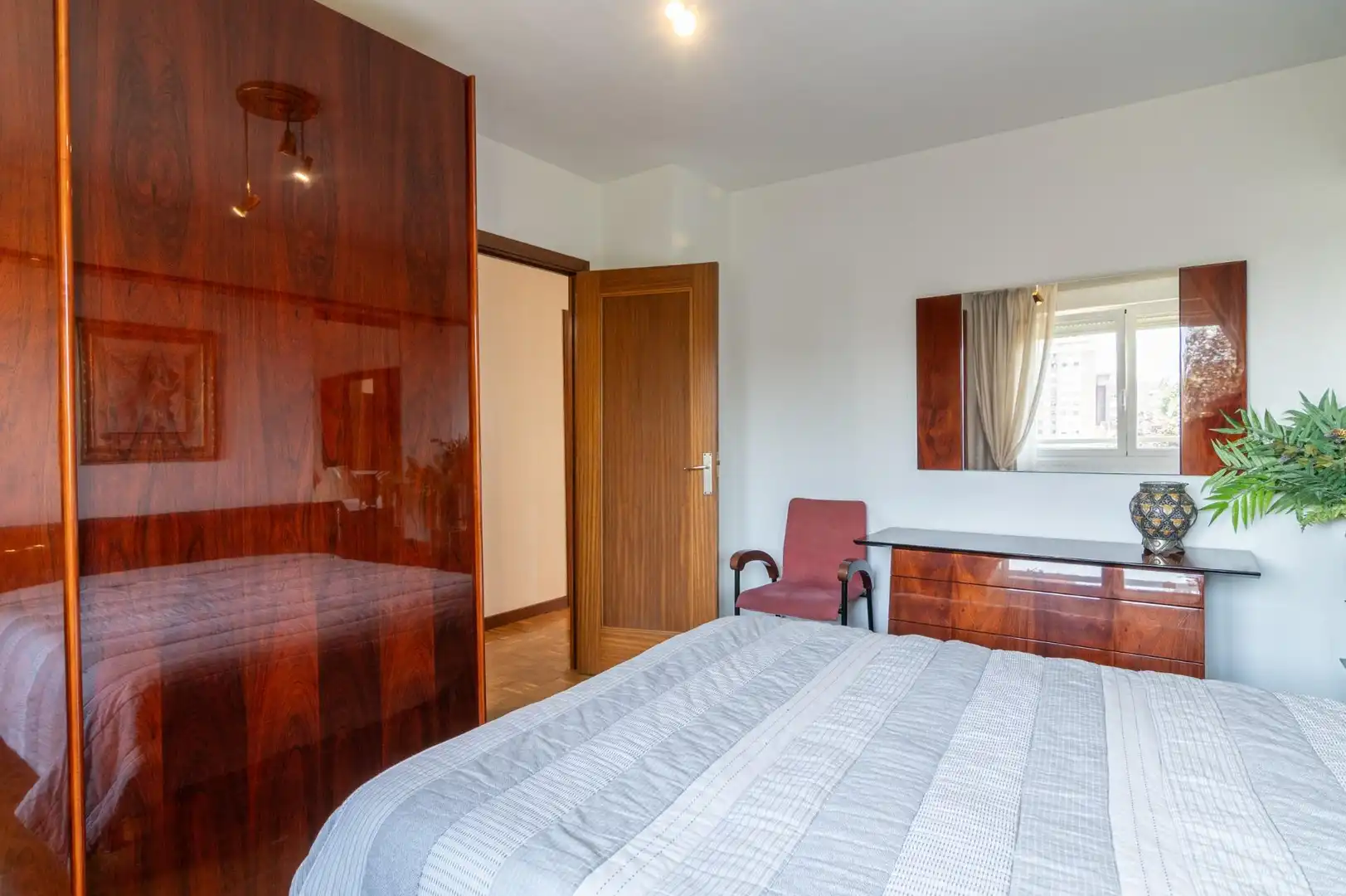 Habitación de Piso en venta en  Pamplona / Iruña con Calefacción, Parquet y Trastero