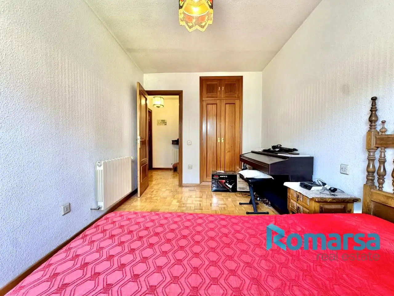 Habitación de Piso en venta en Ávila con Calefacción, Parquet y Trastero