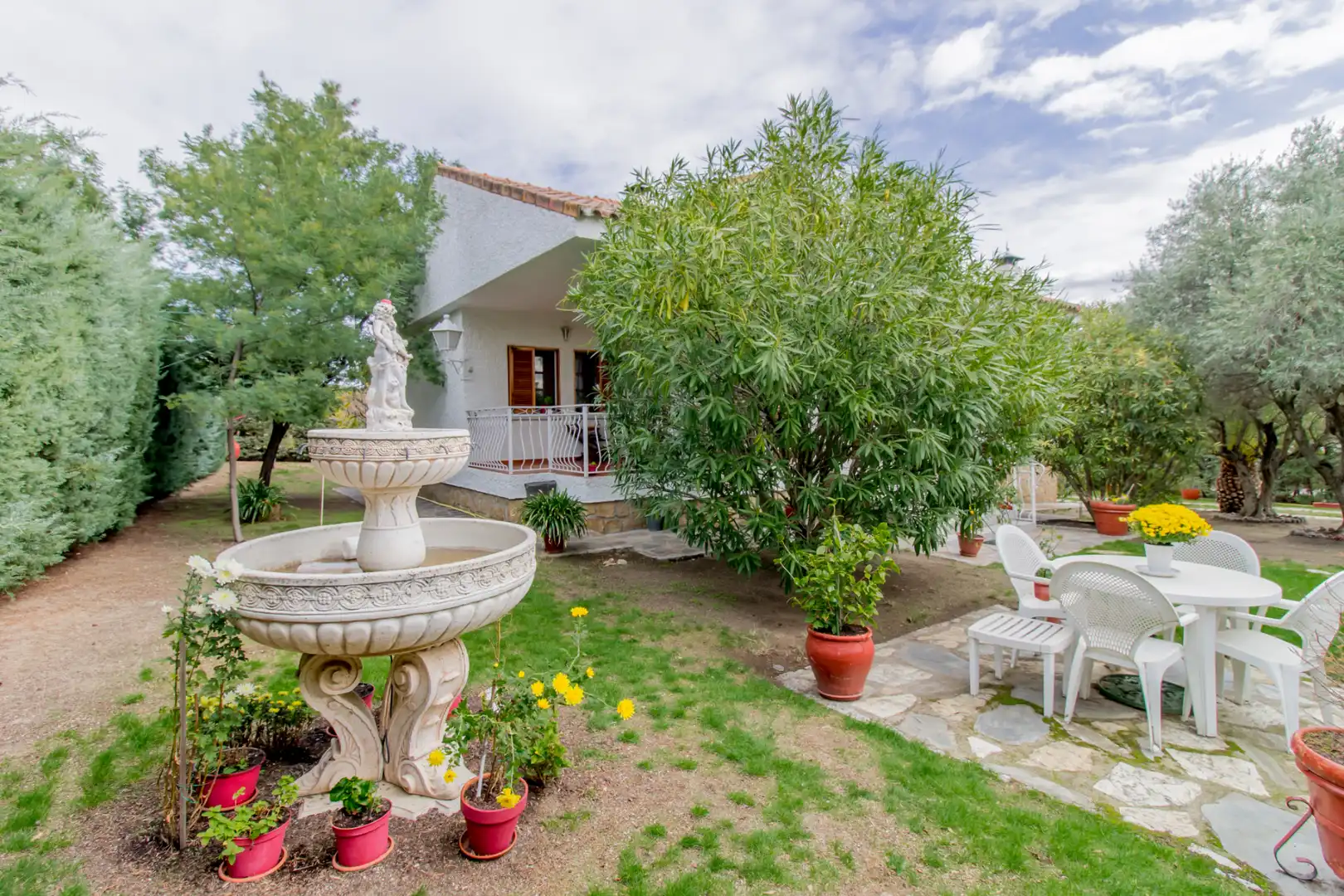 Jardí de Casa o xalet en venda en Valdemorillo amb Calefacció, Forn i Rentadora
