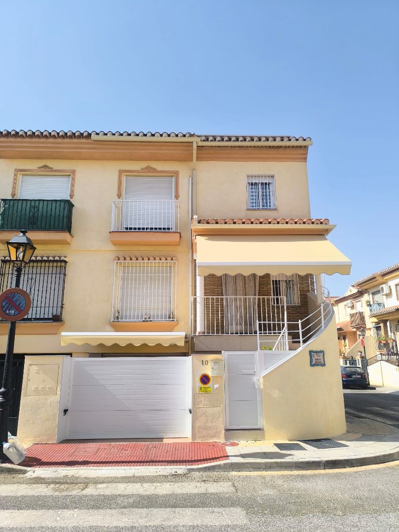 Exterior view of House or chalet for sale in Vegas del Genil  with Air Conditioner, Heating and Private garden