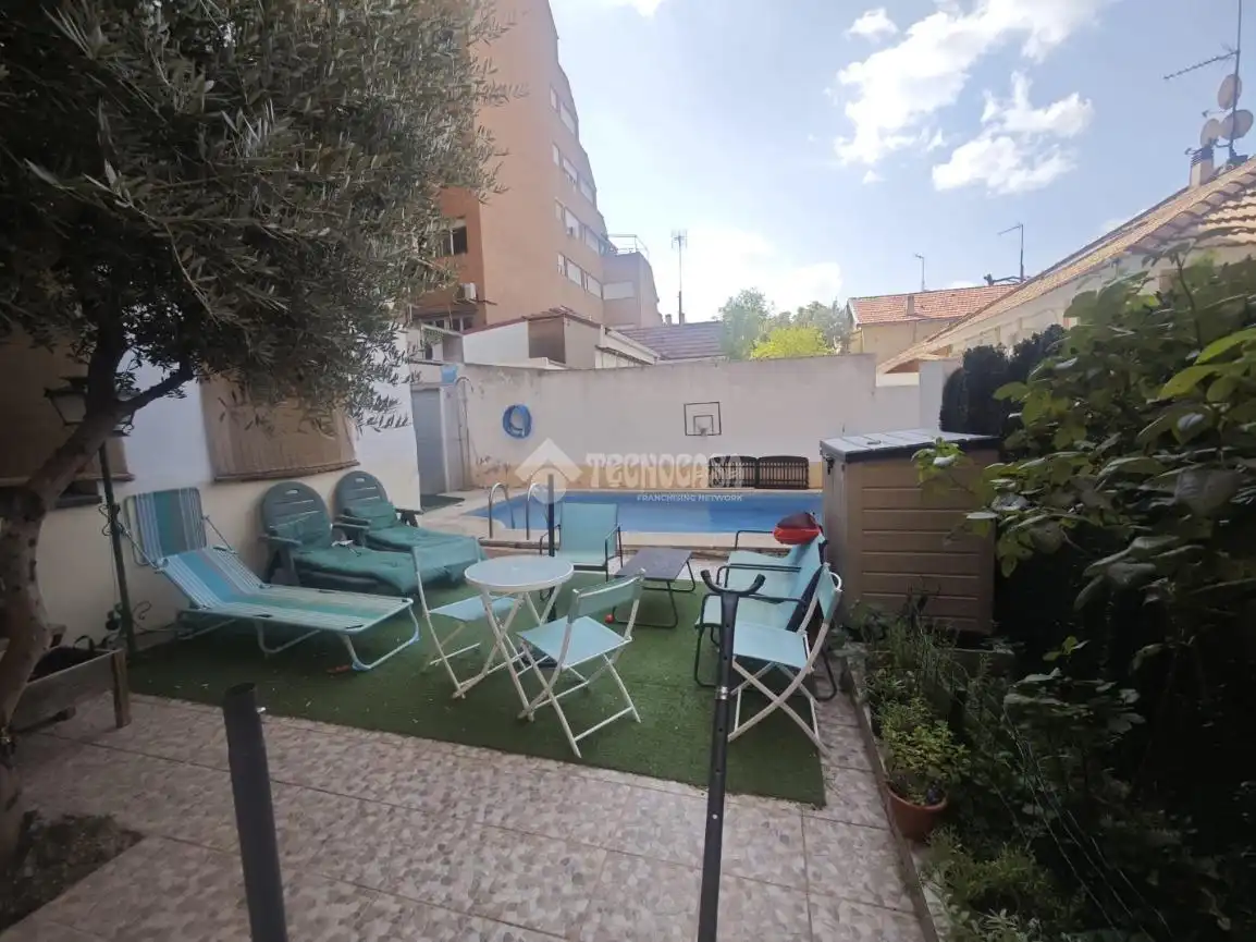 Terrassa de Casa o xalet en venda en Madrid amb Calefacció i Piscina
