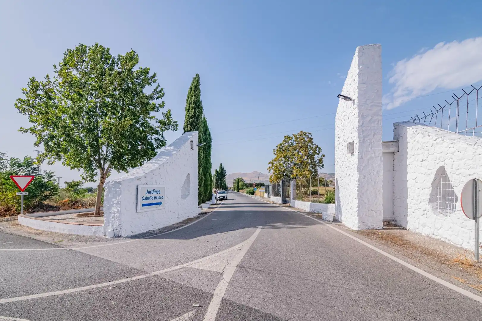 Vista exterior de Finca rústica en venda en Granada amb Moblat