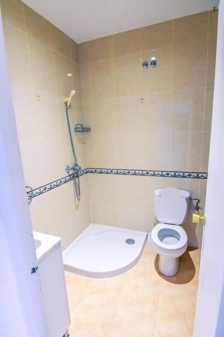 Bany de Casa o xalet per a compartir en Salamanca amb Calefacció, Moblat i Forn