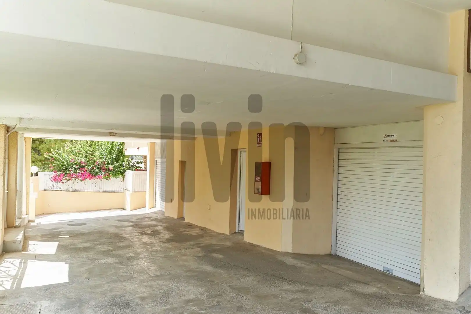 Parking of Houses for sale in Jaén  with Air Conditioner, Heating and Terrace