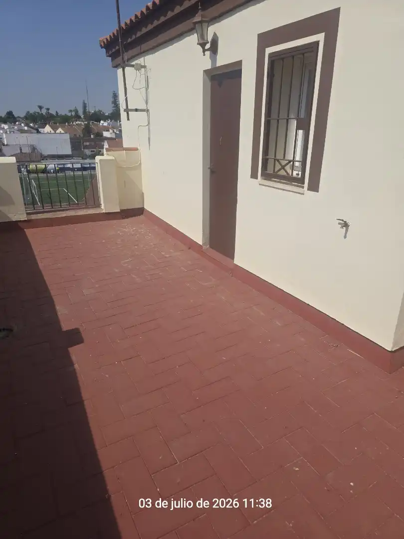 Terrassa de Casa o xalet en venda en Castilleja de la Cuesta amb Aire condicionat, Jardí privat i Terrassa