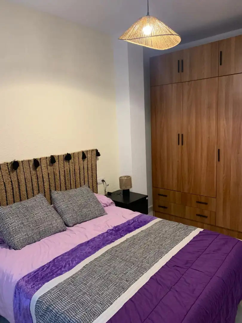 Habitación de Piso en venta en Loja con Aire acondicionado, Amueblado y Horno