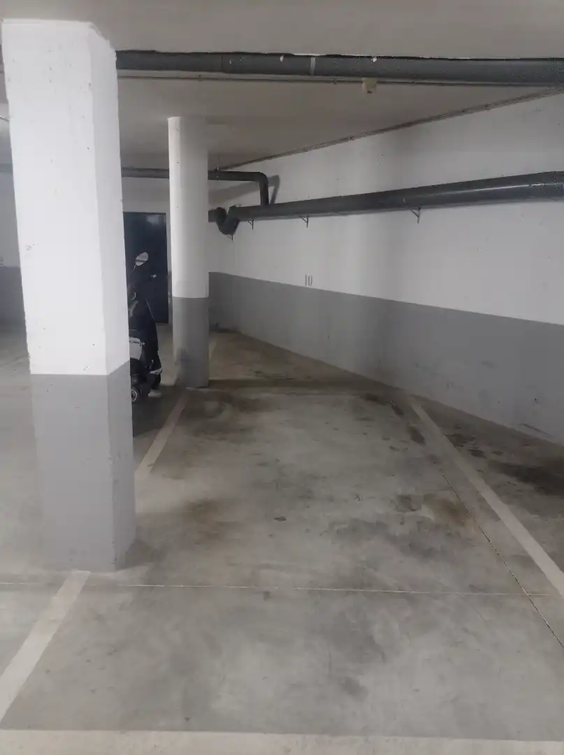 Parkplatz von Garage zur Miete in Montmeló