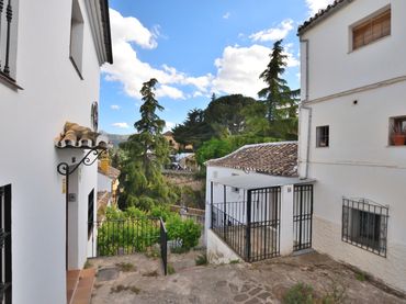 Casa aparellada amb balcó en venda a Casco Histórico