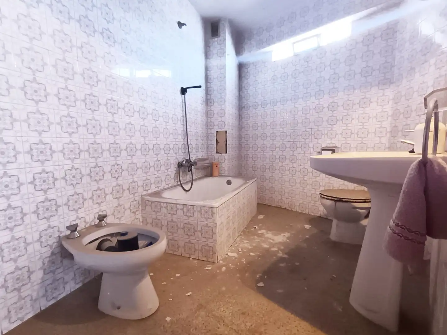 Bathroom of Flat for sale in Benetússer