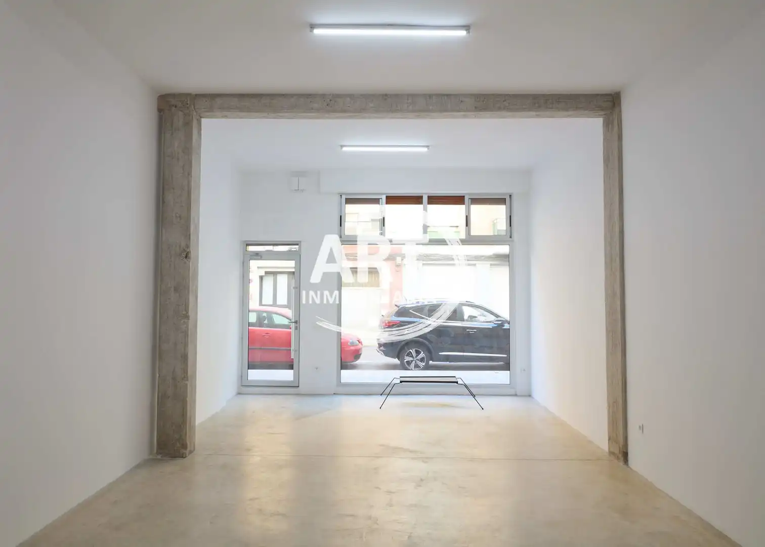 Vista exterior de Local en venta en Valencia