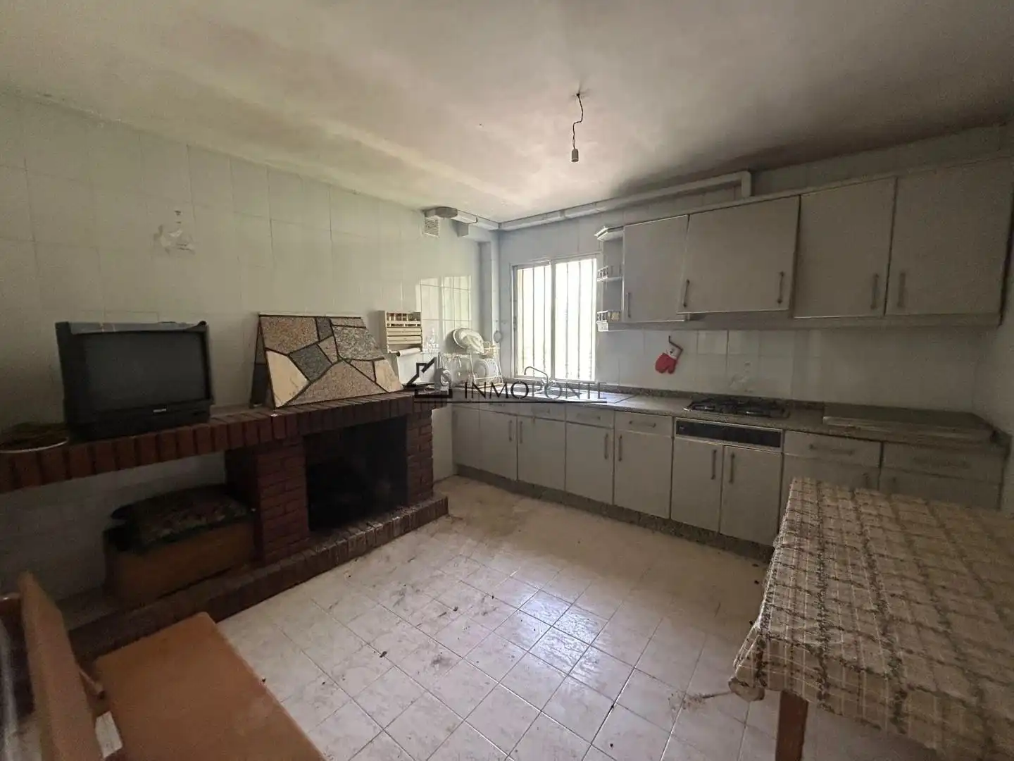 Cuina de Casa o xalet en venda en Forcarei amb Jardí privat