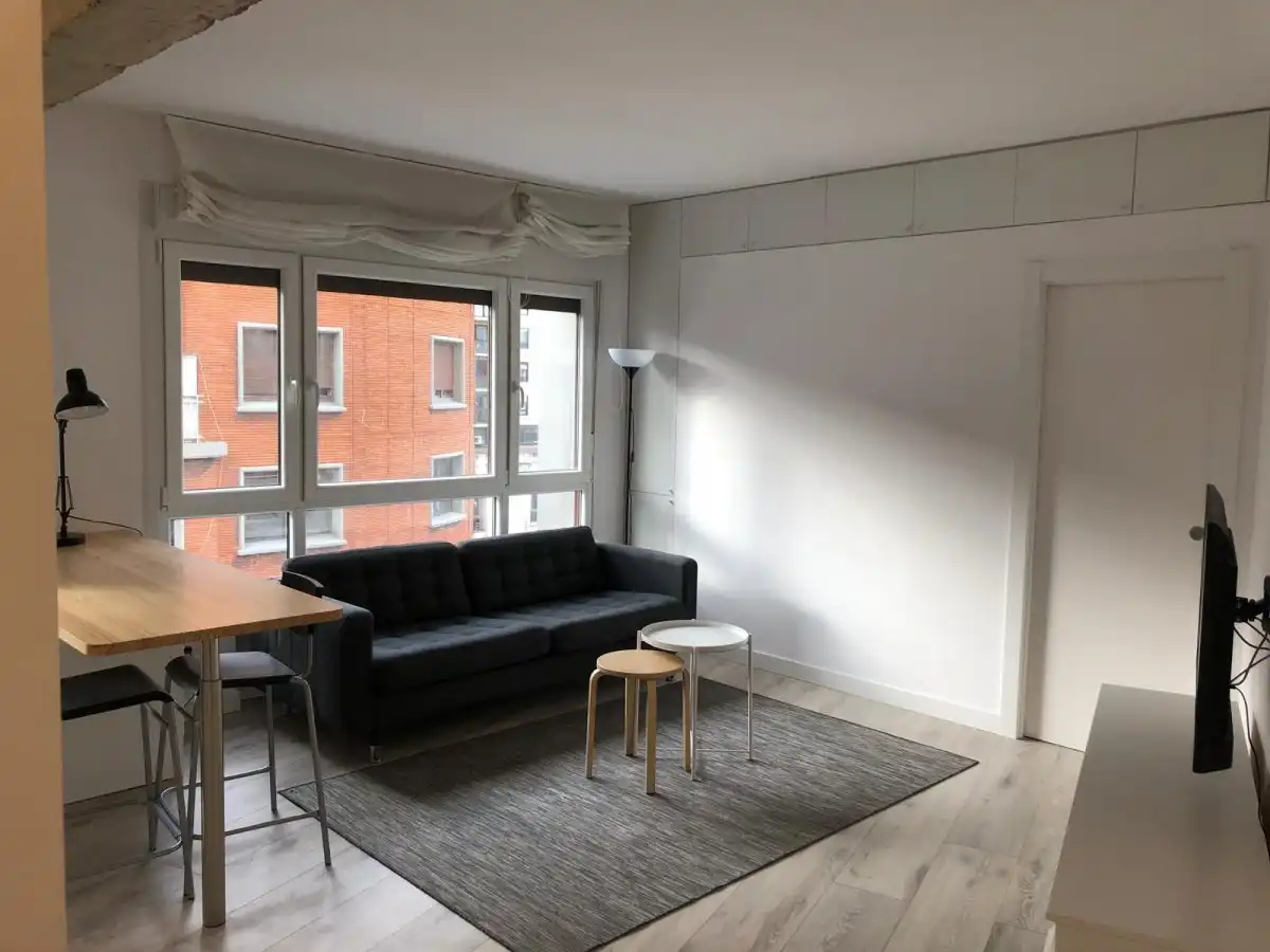 Flat for rent in Calle san francisco, Zabalburu