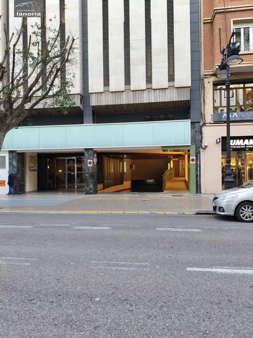 Parkplatz von Garage zum Verkauf in Valencia