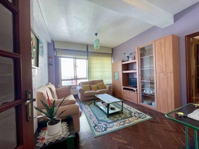 Piso en Venta en Os Mallos