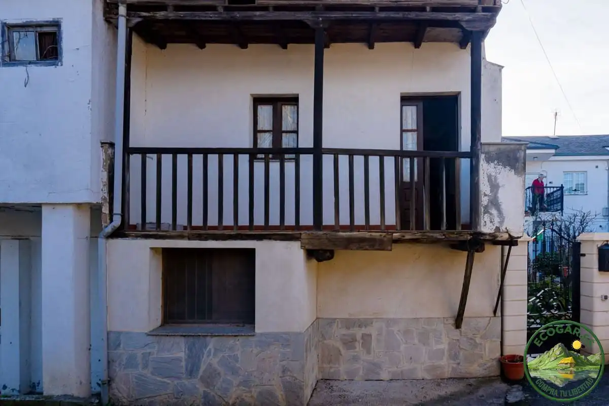 Vista exterior de Casa o chalet en venta en Villafranca del Bierzo con Jardín privado, Parquet y Terraza