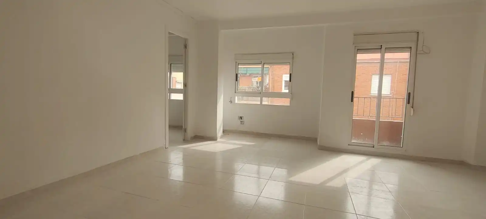 Flat with terrace for sale in Carrer de l'Arquitecte Tolsà 12, imagen 2
